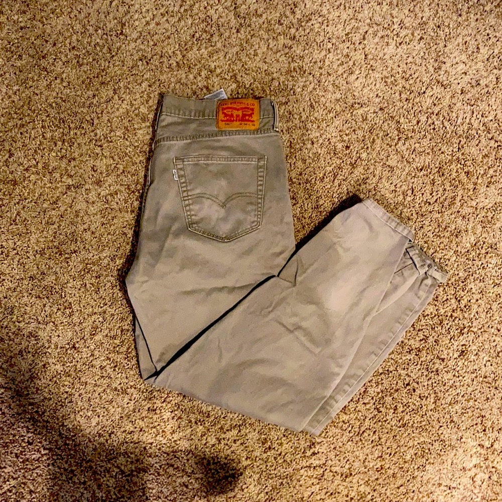 Levi’s athletic fits khaki pants